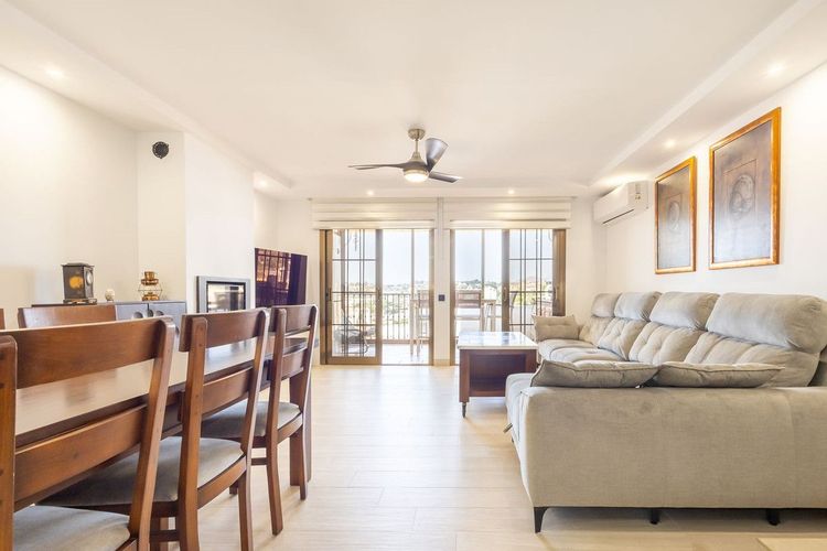 Apartment | Resale in Fuengirola in Fuengirola Others, Costa del Sol - Photo 3