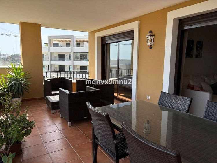 Apartment | Resale in La Cala de Mijas in La Cala de Mijas, Costa del Sol - Photo 5