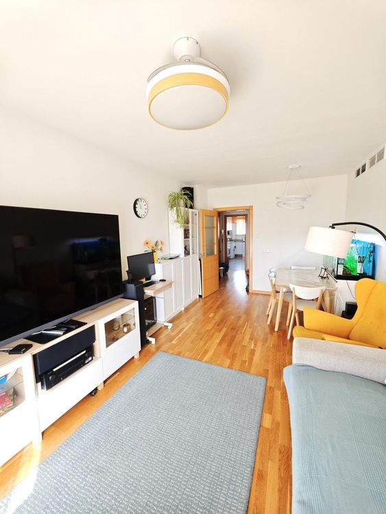 Apartment | Resale in Málaga in Málaga, Costa del Sol - Photo 2