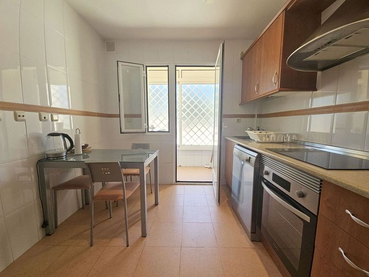 House | Resale in El Rosario in El Rosario, Costa del Sol - Photo 3