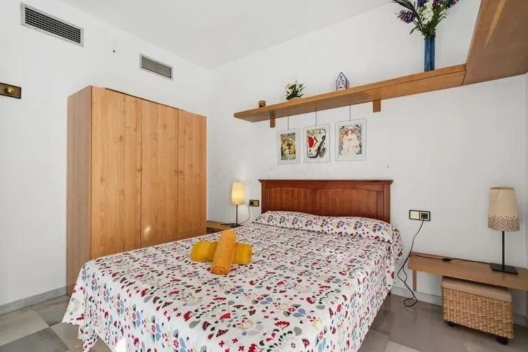 Apartment | Resale in Málaga in Málaga, Málaga City Others, Costa del Sol - Photo 4