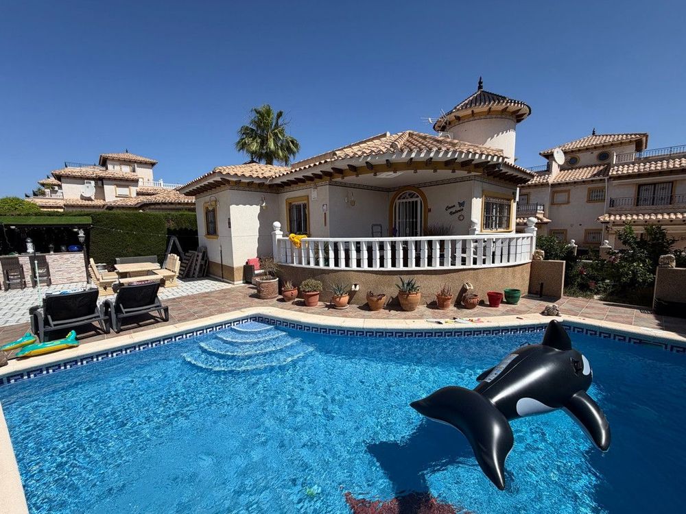 House | Resale in Villamartin in Villamartin, Orihuela Costa, Costa Blanca - Main property photo