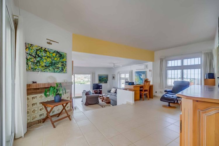 House | Resale in Sierrezuela in Sierrezuela, Costa del Sol - Photo 5