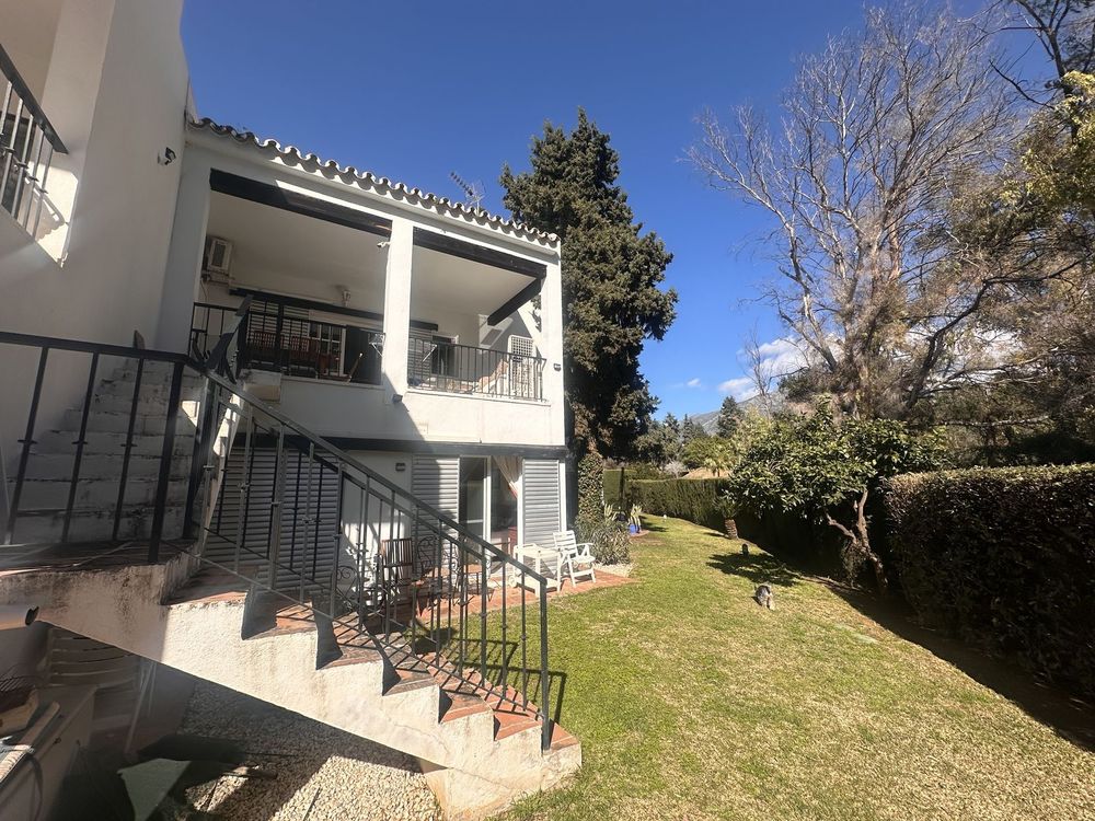 House | Resale in Aloha in Aloha, Costa del Sol - Main property photo