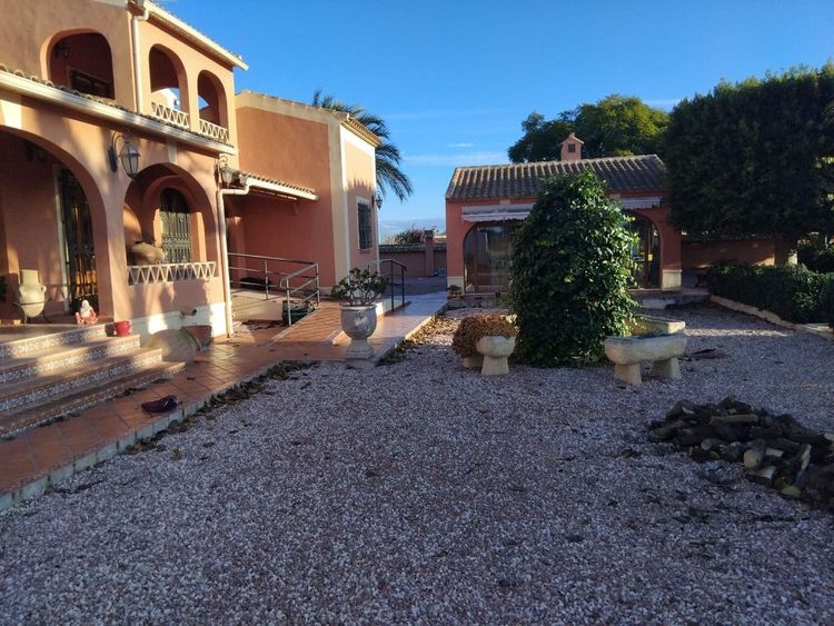 House | Resale in Dolores in Costa Blanca - Photo 2