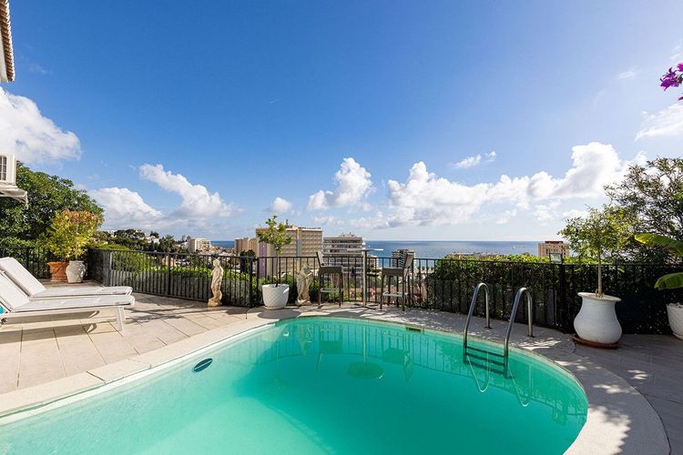 House | Resale in Torreblanca in Torreblanca, Costa del Sol - Photo 3