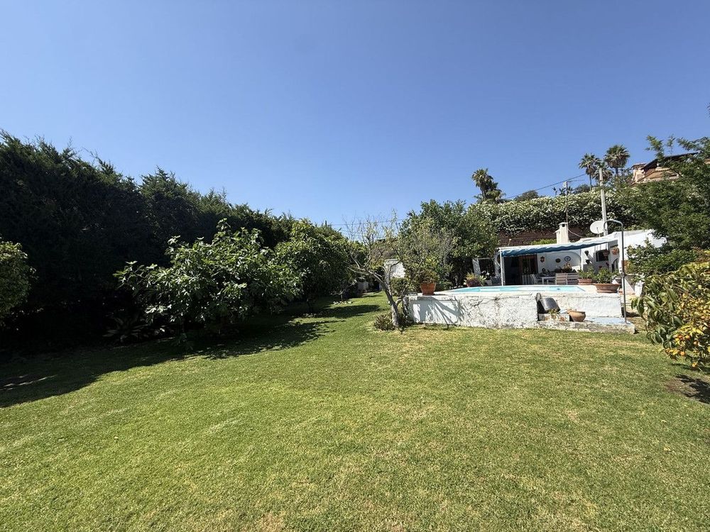 House | Resale in Estepona in Estepona, Costa del Sol - Main property photo