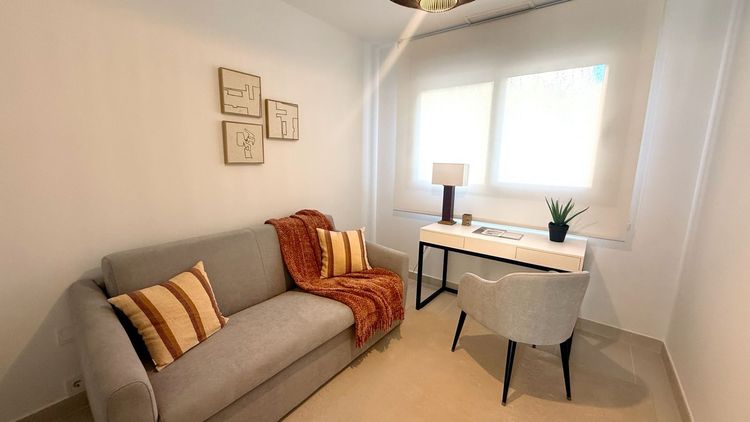 Apartment | Resale in Cancelada in Cancelada, Costa del Sol - Photo 5