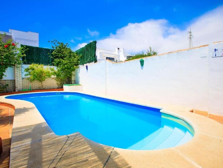 House | Resale in Nerja in Nerja, Costa del Sol - Photo 4