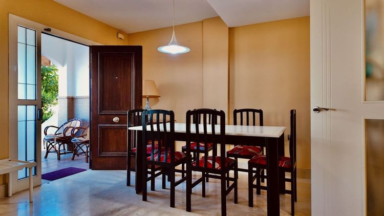 House | Resale in Torremolinos in Torremolinos Others, Costa del Sol - Photo 4