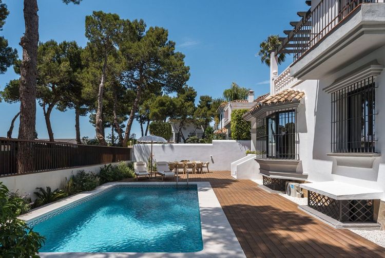 House | Resale in Puerto Banús in Puerto Banús, Costa del Sol - Photo 4