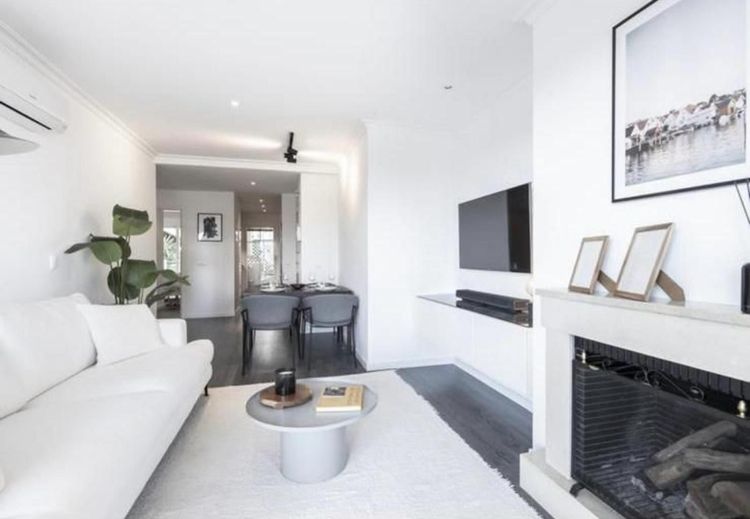 Apartment | Resale in Nueva Andalucía in Nueva Andalucía Others, Costa del Sol - Photo 3