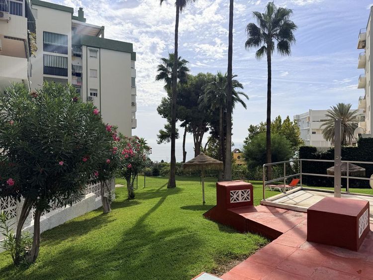 Apartment | Resale in Torremolinos in Torremolinos Others, Torremolinos, Costa del Sol - Photo 4