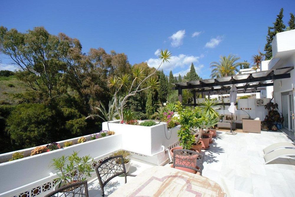 Apartment | Resale in The Golden Mile in The Golden Mile, Nagueles-Milla de Oro, Costa del Sol - Main property photo