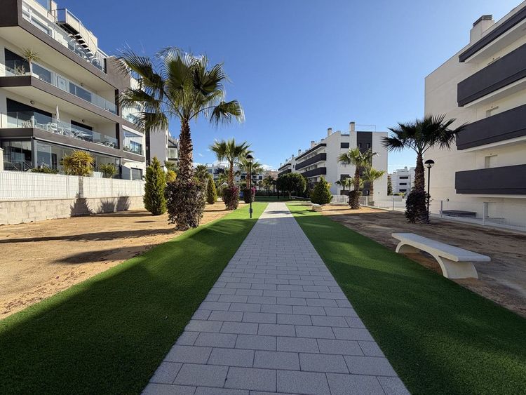 Penthouse | Resale in Villamartin in Villamartin, Costa Blanca - Photo 3