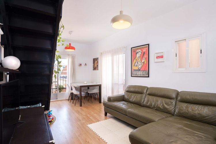 listing card gallery