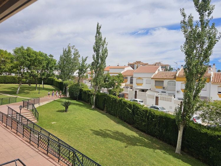 Apartment | Resale in Torremolinos in Torremolinos Others, Costa del Sol - Photo 3