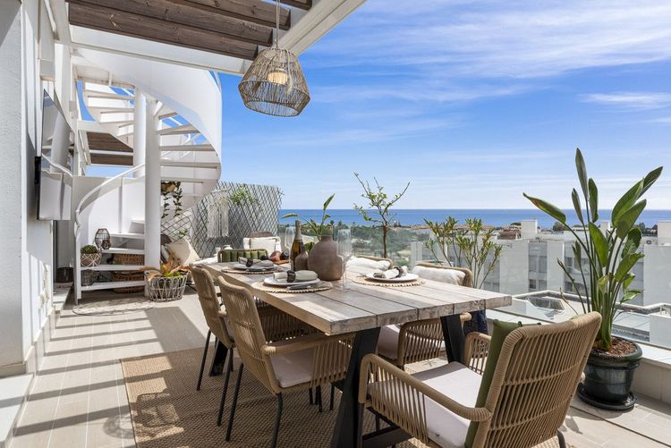 Penthouse | Resale in Cancelada - Development photo 1