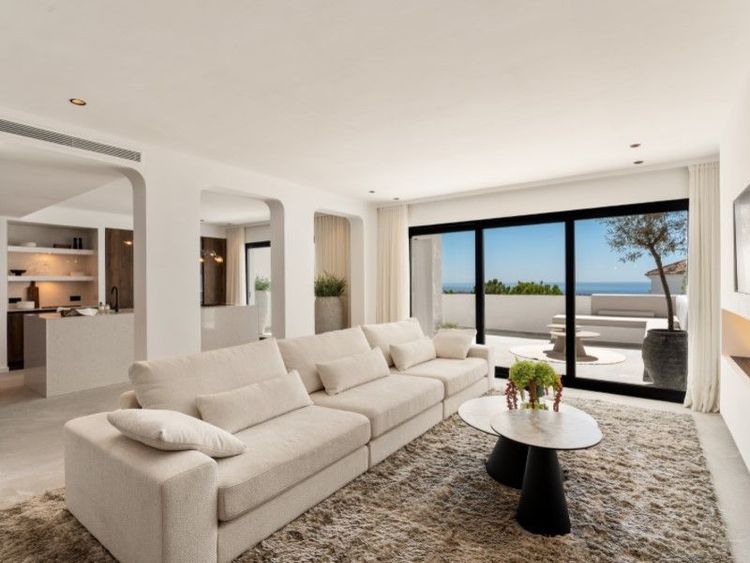 Apartment | Resale in El Madroñal in El Madroñal, Costa del Sol - Main property photo