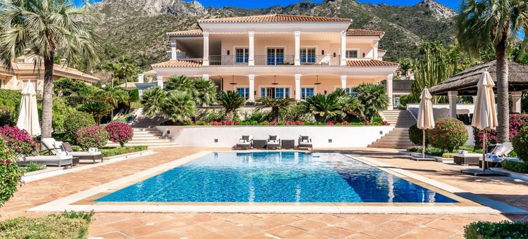 House | Resale in Sierra Blanca - Development photo 1