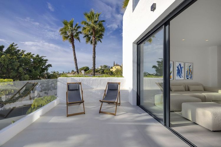 Penthouse | Resale in El Paraiso in El Paraiso, Costa del Sol - Photo 5