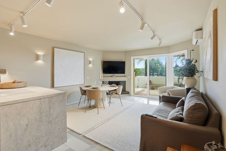 Apartment | Resale in Calahonda - Development photo 1