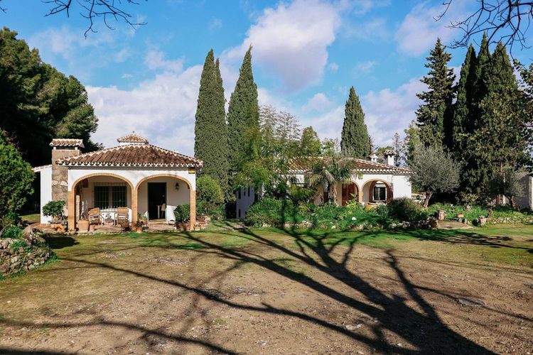 House | Resale in Alhaurín el Grande in Alhaurín el Grande, Costa del Sol - Photo 4