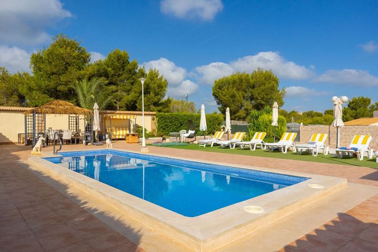 House | Resale in Villamartin in Villamartin, Costa Blanca - Photo 4