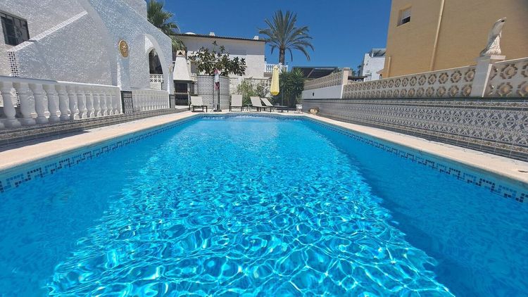 House | Resale in Blue Lagoon in Costa Blanca - Photo 5