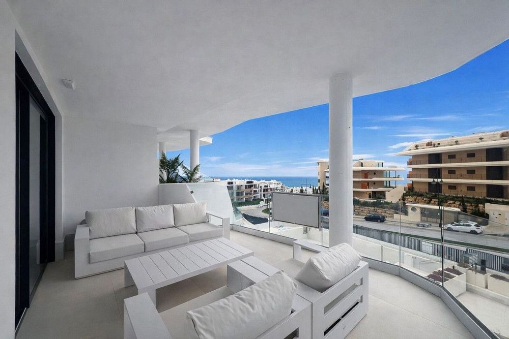 Apartment | Resale in Fuengirola in Fuengirola Others, Costa del Sol - Main property photo