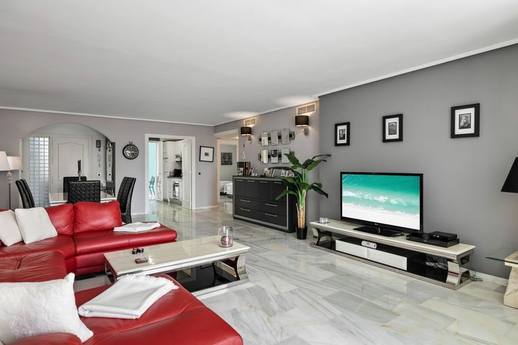Apartment | Resale in Cancelada in Cancelada, Costa del Sol - Photo 4