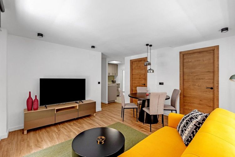 Apartment | Resale in Playa Del Cura in Playa del Cura, Costa Blanca - Photo 2