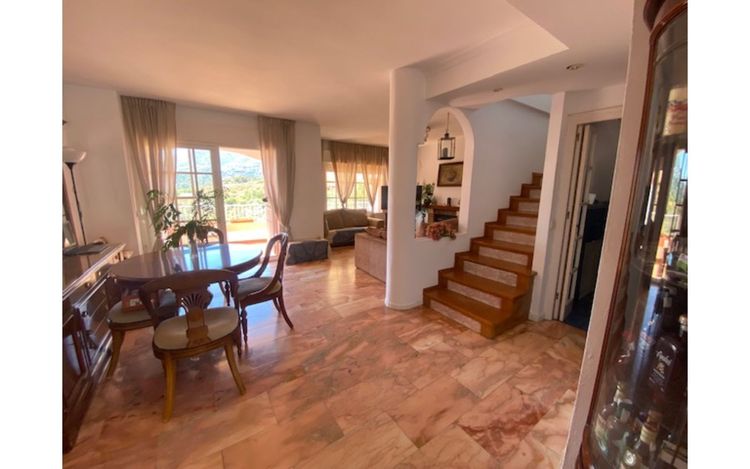 House | Resale in Mijas in Mijas Others, Costa del Sol - Photo 2