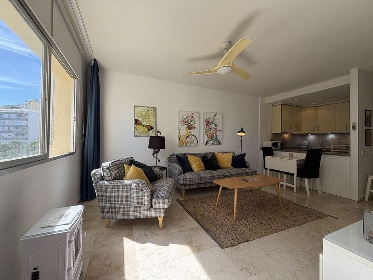 Apartment | Resale in Estepona in Estepona, Costa del Sol - Photo 3