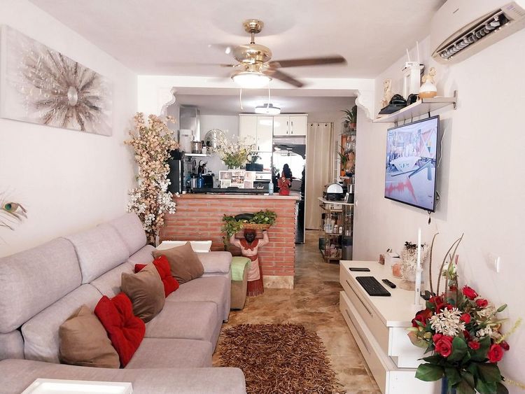 Apartment | Resale in Las Lagunas in Las Lagunas, Costa del Sol - Photo 4