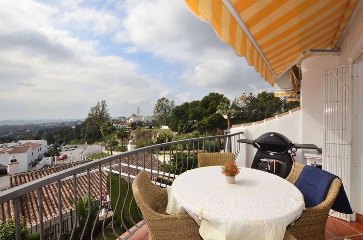 House | Resale in Mijas in Mijas Others, Costa del Sol - Photo 5