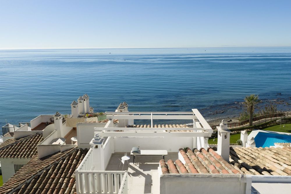 Penthouse | Resale in Calahonda in Calahonda, Costa del Sol - Main property photo