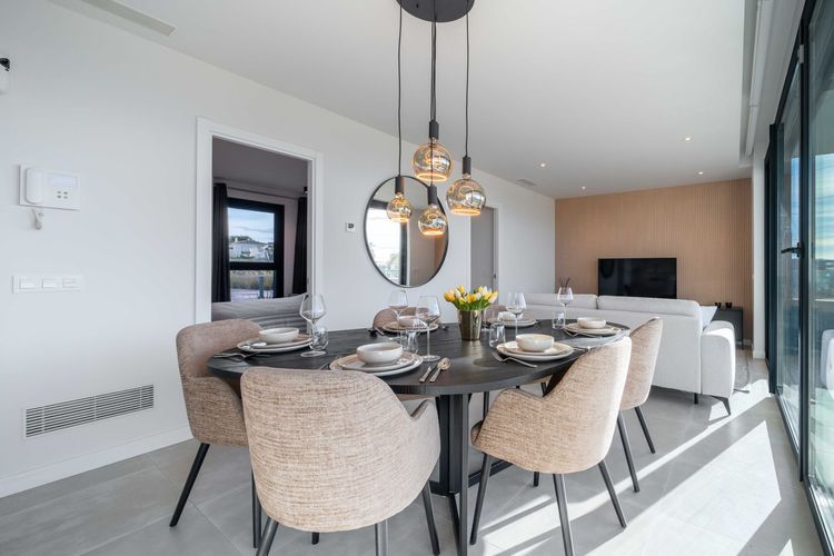 Apartment | Resale in Fuengirola in Fuengirola Others, Costa del Sol - Photo 4