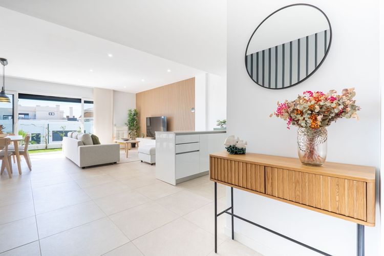 House | Resale in La Cala de Mijas in La Cala de Mijas, Costa del Sol - Photo 2