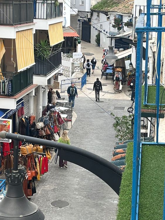 Apartment | Resale in Bajondillo in Bajondillo, Costa del Sol - Photo 2