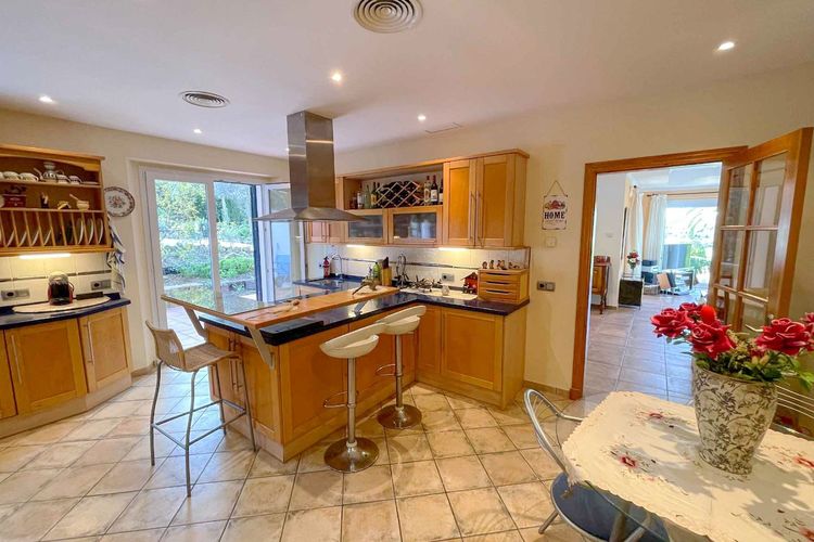 House | Resale in Sotogrande Alto in Sotogrande Alto, Costa del Sol - Photo 5