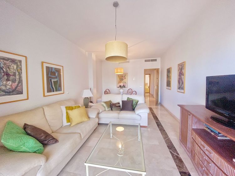 Apartment | Resale in Marbella in Marbella Others, Costa del Sol - Photo 4