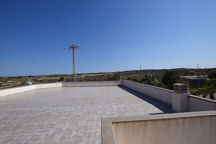 House | Resale in San Miguel de Salinas in San Miguel de Salinas, Costa Blanca - Photo 3