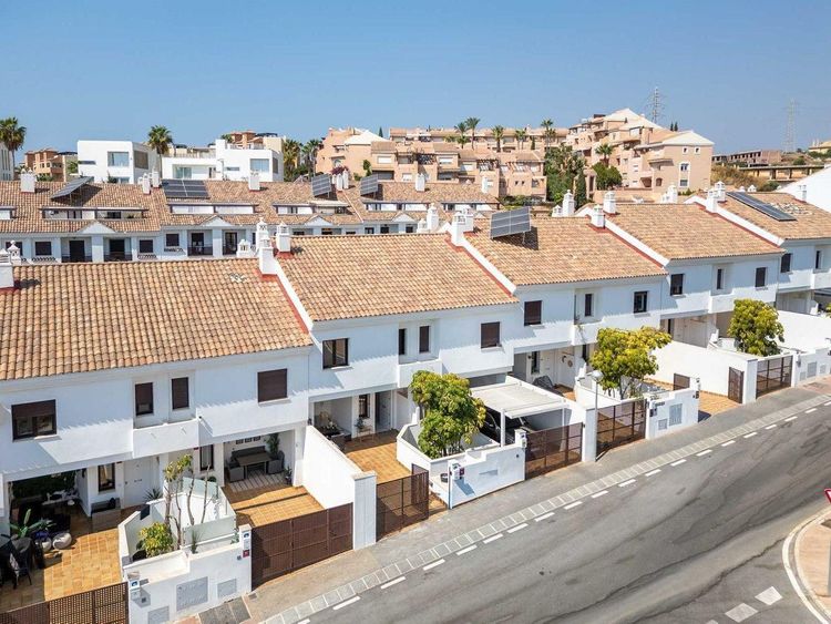 House | Resale in Riviera del Sol - Development photo 1