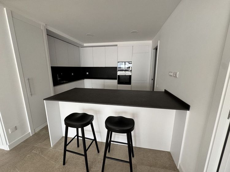 Apartment | Resale in Estepona in Estepona, Costa del Sol - Photo 5