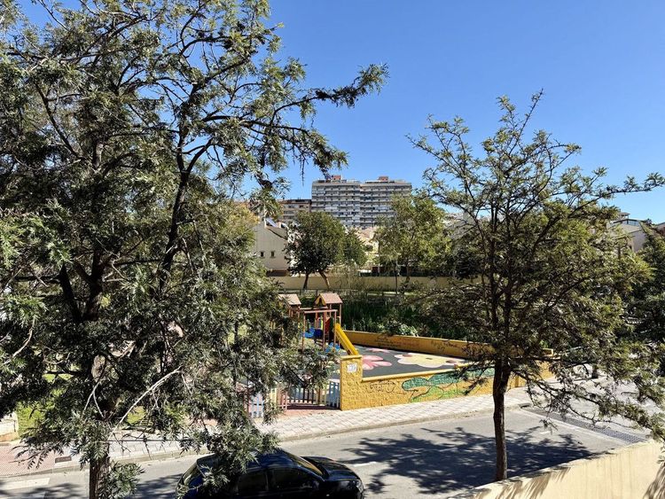 Apartment | Resale in Los Pacos in Los Pacos, Costa del Sol - Photo 4