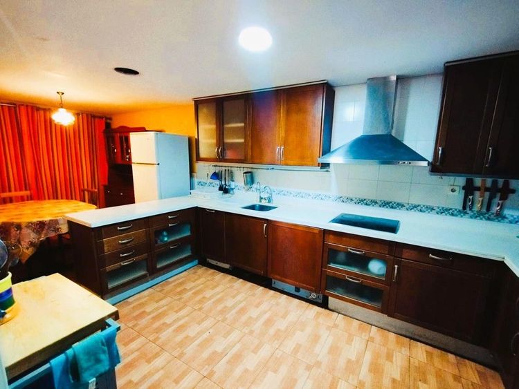 House | Resale in Torremolinos in Torremolinos Others, Costa del Sol - Photo 2