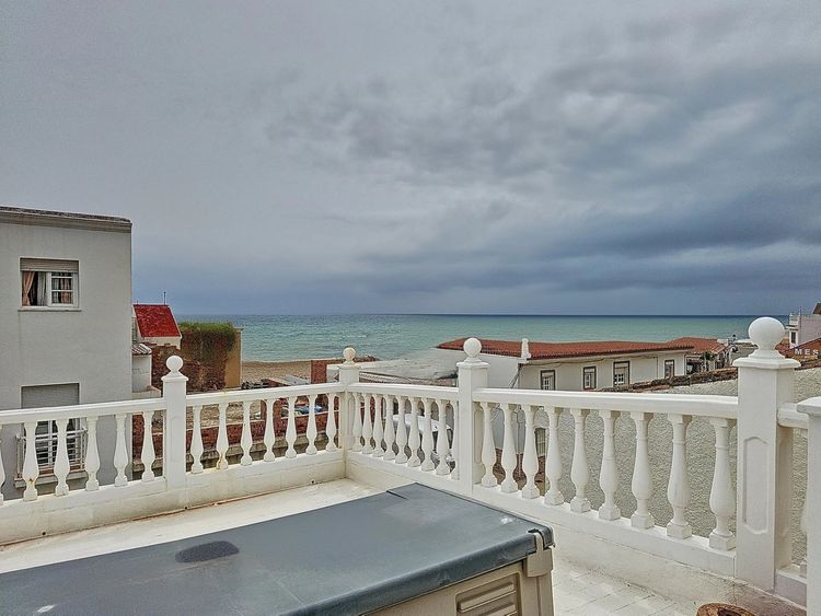 House | Resale in La Duquesa in La Duquesa, Costa del Sol - Photo 2