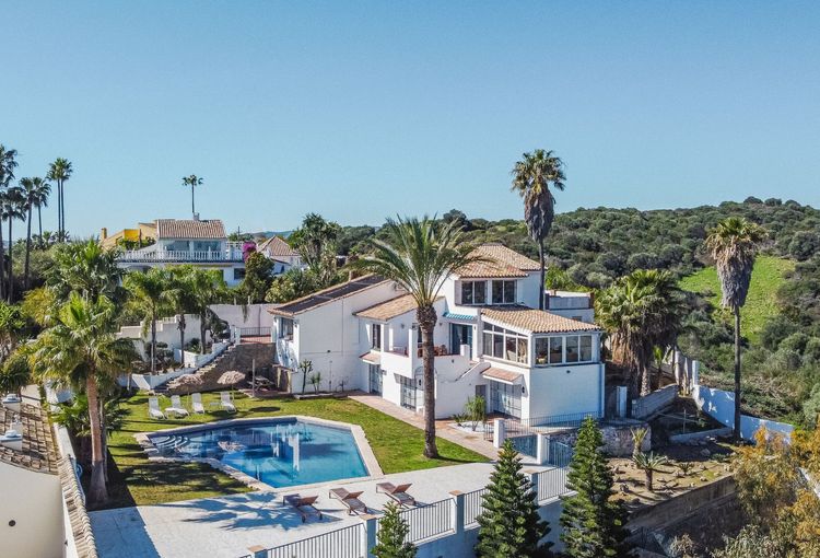 Renovation Opportunity House | Resale in Estepona in Estepona, Costa del Sol - Photo 4