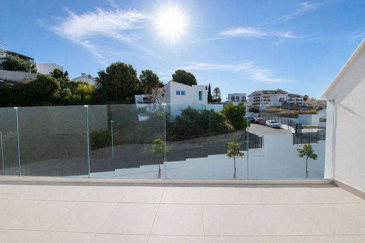 Penthouse | Resale in Torreblanca in Torreblanca, Costa del Sol - Photo 4